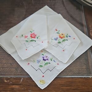Vintage Embroidered Napkins.